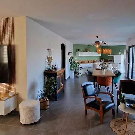 4 Avec Piscine Proche Pezenas *